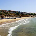 Royal Bay-i Seaview 아파트