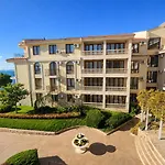 아파트 Royal Bay-i Seaview