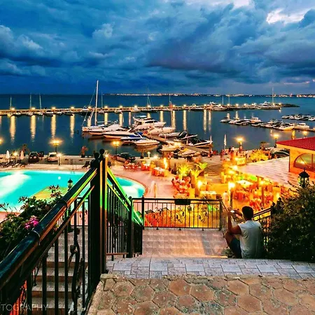 Royal Bay-i Seaview Appartamento